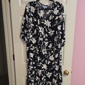 Chic Black and White Floral Midi Dress
